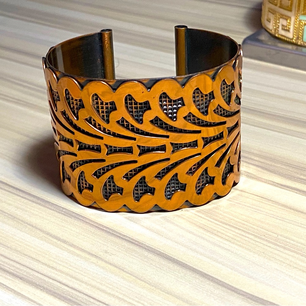 SALE 5/$25 VTG wide Copper cuff bracelet,Die cut pattern,inside screen detail